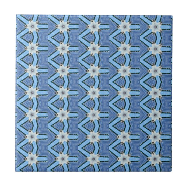 flores blancas en azulejos azules (Frente)