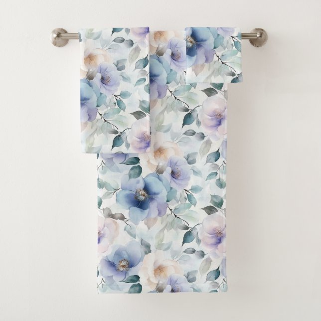 Flores blancas lavanda moradas bonitas (In situ)