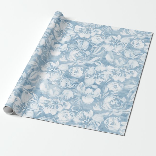 Flores blancas pintadas en papel azul de envoltura (Desenrollado)