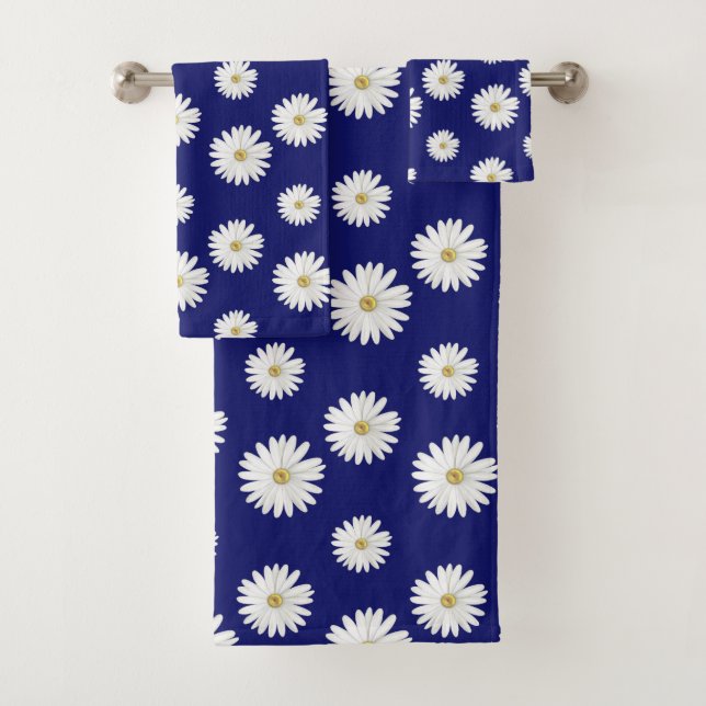 Flores blancas sobre azul marino (In situ)