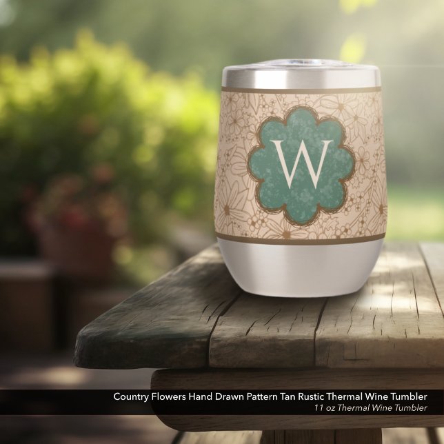 Flores de campo: Monogramado verde de Tan y Hunter (Country Flowers Wine Tumbler with Hand Drawn Rustic Floral Pattern & Distressed Green Monogram)