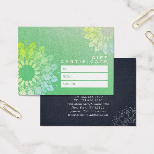 Flores de oro de Mandala en los estudios de YOGA (Oficina)