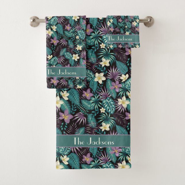 Flores de Plumeria Hojas tropicales verdes de esme (In situ)