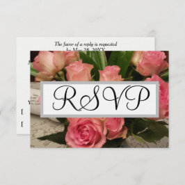 Flores de rosa suave de color rosa plateado RSVP d
