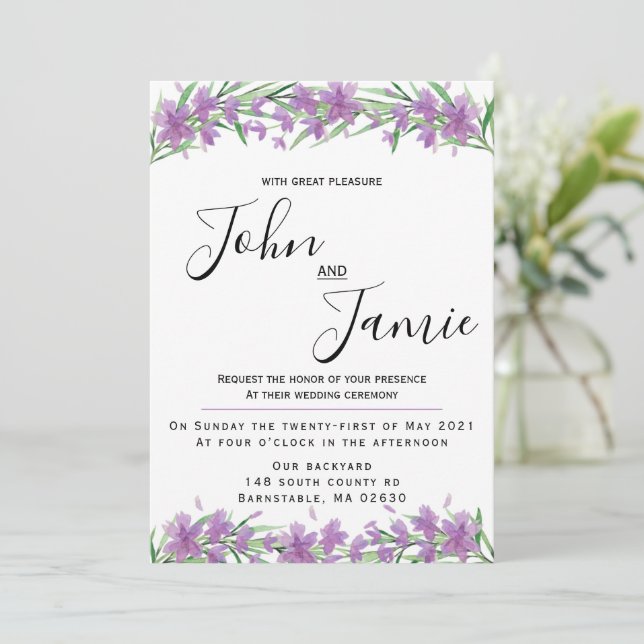 Flores moradas y invitación a una boda verde  (Anverso de pie)