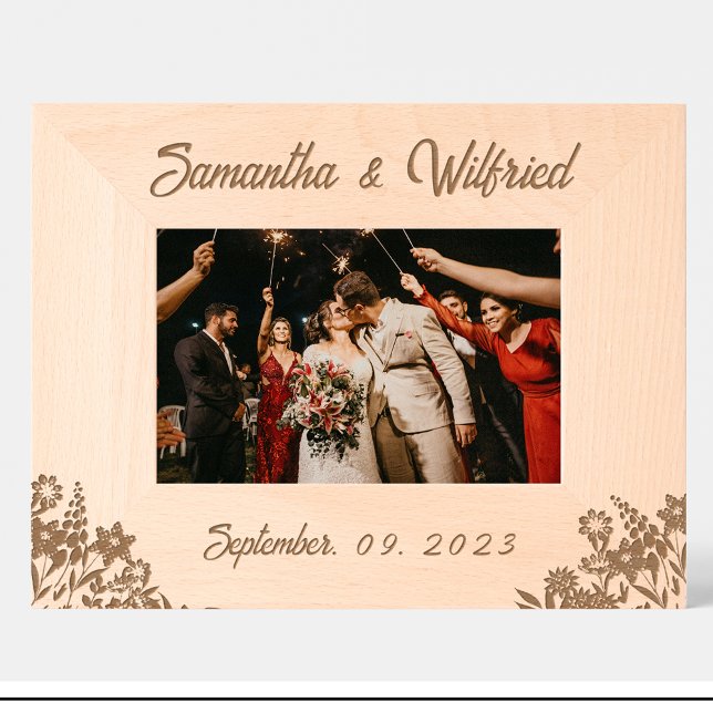 Flores Pareja de nombres de fecha Marcos de madera (Subido por el creador)