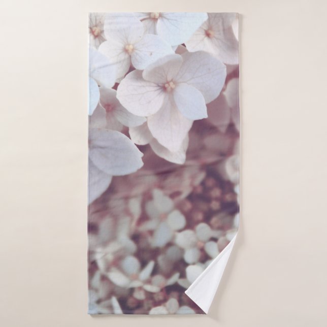 FLORES PETALIZADOS BLANCOS (Toalla de baño)