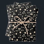 Flores Remolinos Hojas sobre Negro<br><div class="desc">Flores blancas y hojas sobre negro giran alrededor de estas láminas de papel de regalo - ideales para envolver regalos en cualquier ocasión y también para scrapbooking.</div>
