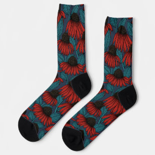 Flores rojas en calcetines azul oscuro