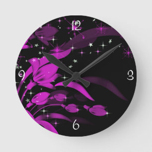 Flores rosadas neón, reloj de pared negro
