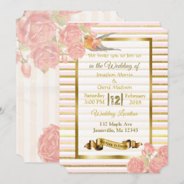 Flores rosadas y doradas e invitaciones a la boda 