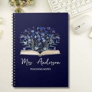 Flores Silvestres Azules Crecen Desde Cuaderno Del