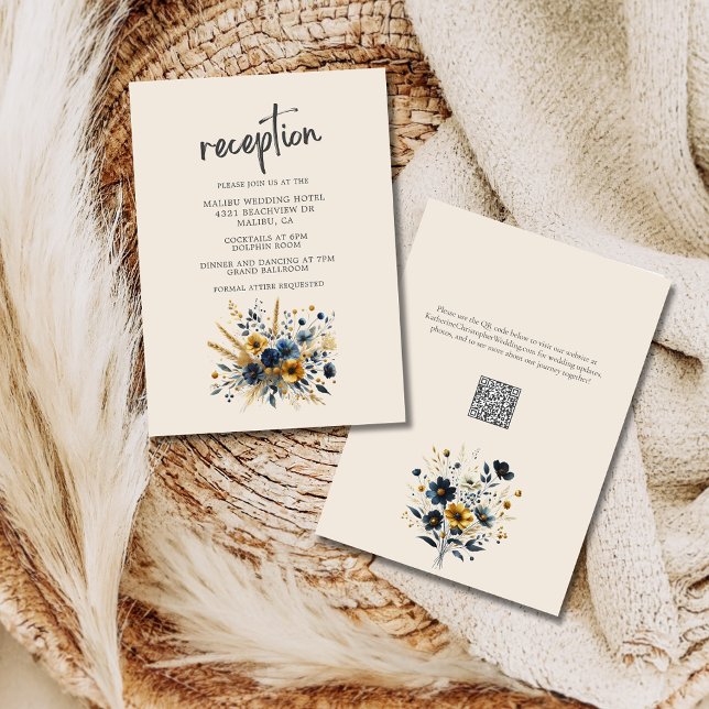 Flores silvestres elegante recepción de boda beige (Watercolor Wildflowers Wedding Reception Enclosure Card with Blue and Yellow Wildflowers, QR Code.)