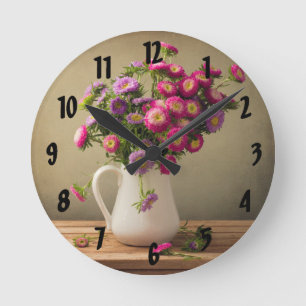 Flores silvestres en un reloj de pared de malla