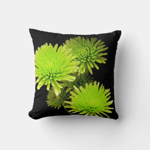 Flores Verdes sobre Almohada Negra
