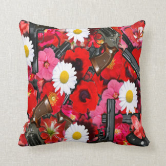Flores y almohada de las armas de fuego
