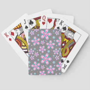 flores y estrellas jugando cartas