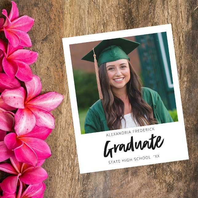 Flyer Anuncio de graduación de White 2 Foto instantánea  (Subido por el creador)