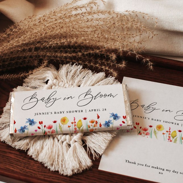 Flyer Bebé en el envolvimiento de flores silvestres de f (Subido por el creador)