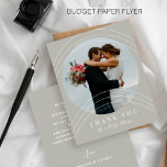 Flyer Boda fotográfico moderno y elegante gracias<br><div class="desc">Minimalista, sencillo y elegante boda de moda gracias a un folleto personalizado de bajo presupuesto asequible con su foto, texto y firma. POR FAVOR LEA ESTO ANTES DE COMPRAR! Esta es una tarjeta boda económica impresa en un FLYER. Por favor, tenga en cuenta que el PAPEL PRESUPUESTARIO ES DELGADO -...</div>