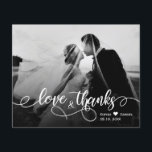 Flyer Boda Presupuestario Amor y Gracias Script Gracias<br><div class="desc">Budget Elegant Modern Handwrin Boda Photo "Love and Gracias" script Gracias a un flyer de bajo presupuesto personalizado. Elegante plantilla de tarjeta de agradecimiento de boda con una foto horizontal completa en el frente con el texto superpuesto "Amor y Gracias" en un guión de caligrafía con letras a mano con...</div>