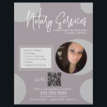 Flyer Código QR de servicio de notaría pública geométric<br><div class="desc">Volantes modernos para servicios de notaría pública con formas geométricas</div>