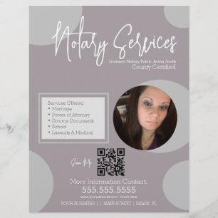 Flyer Código QR de servicio de notaría pública geométric
