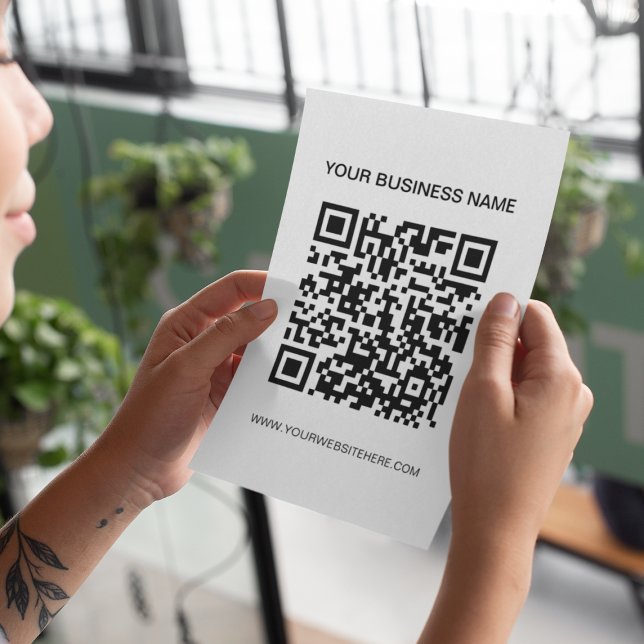 Flyer Código QR Marketing Promocional en blanco y negro (Subido por el creador)