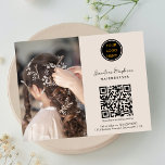 Flyer Código QR para logotipo profesional de fotografía<br><div class="desc">El código QR se puede utilizar para dirigir a los clientes a su sitio web,  donde pueden obtener más información sobre sus servicios. El folleto puede utilizarse para promocionar sus servicios y para crear un aspecto profesional de su marca.</div>
