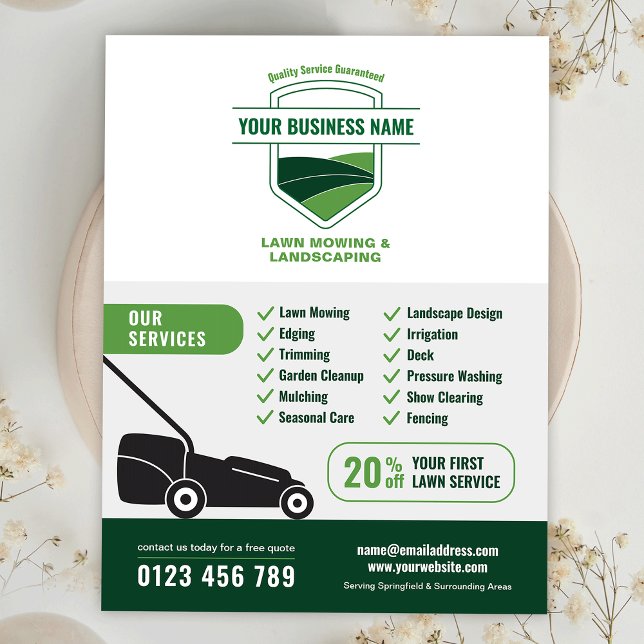 Flyer Comercialización de Cortacésped de Paisajismo Mode (Modern Landscaping Lawn Mowing Marketing Flyer)