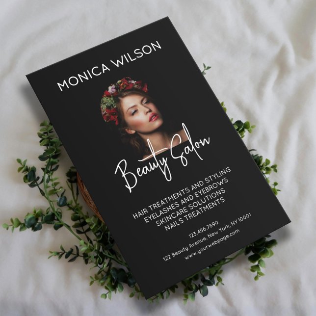 Flyer Elegant minimalist black beauty salon (Subido por el creador)