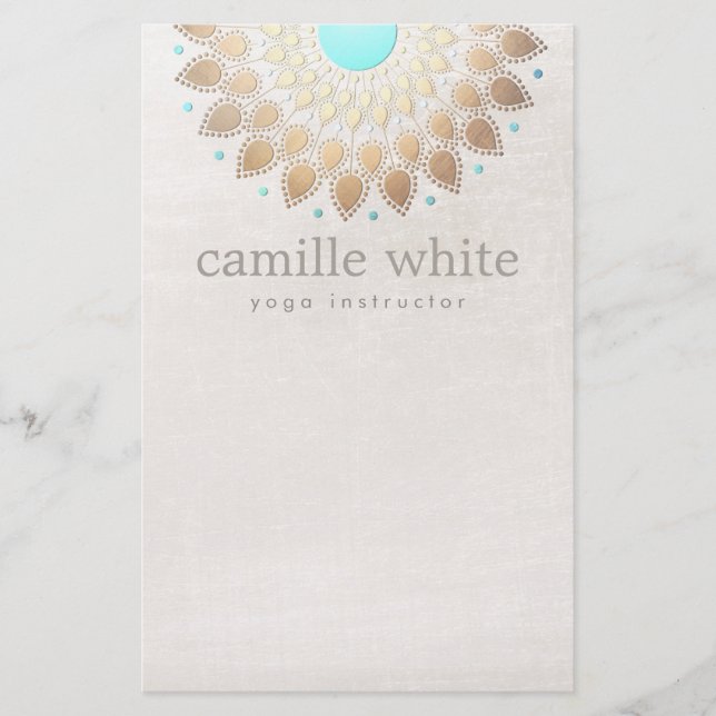 Flyer Elegante Gold Lotus Salud Natural y Belleza (Frente)