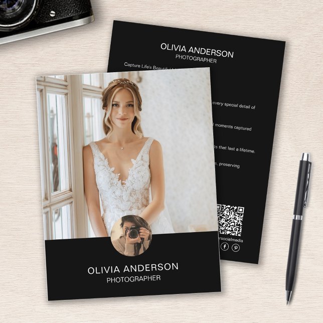 Flyer Foto Personalizado moderna QR Fotógrafo negro Nego (Modern Custom Photo QR Black Photographer Business Flyer)