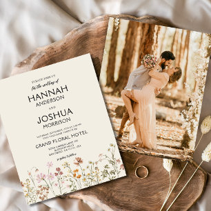 Flyer Invitación de Boho Wildflower Beige a la boda de f