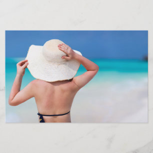 Flyer Joven en la playa
