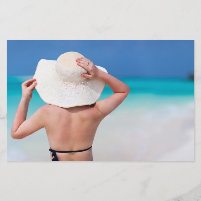 Flyer Joven en la playa (Frente)