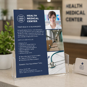 Flyer Logotipo de doctor de clínica moderna de atención 
