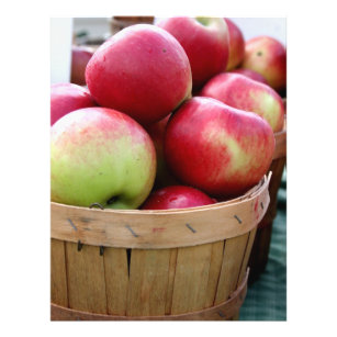 Flyer Manzanas frescas en canasta en el mercado de agric