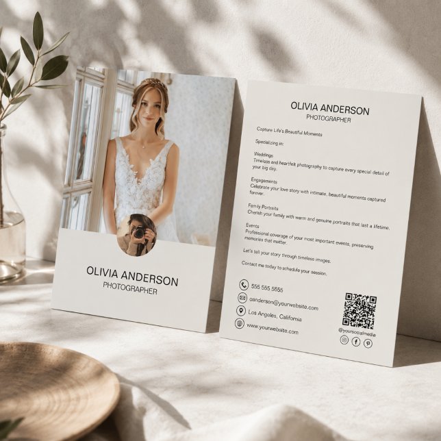 Flyer Negocio de Fotógrafo QR de Foto Personalizada Mode (Modern Custom Photo QR Photographer Business Flyer)
