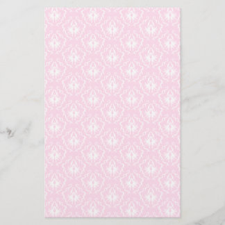 Flyer Patrón de damasco rosa pálido con blanco.