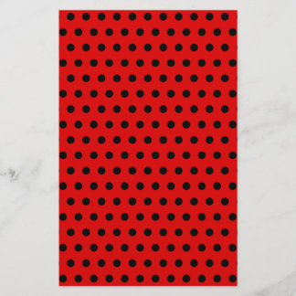 Flyer Patrón de puntos de polka rojo y negro. Delicioso.