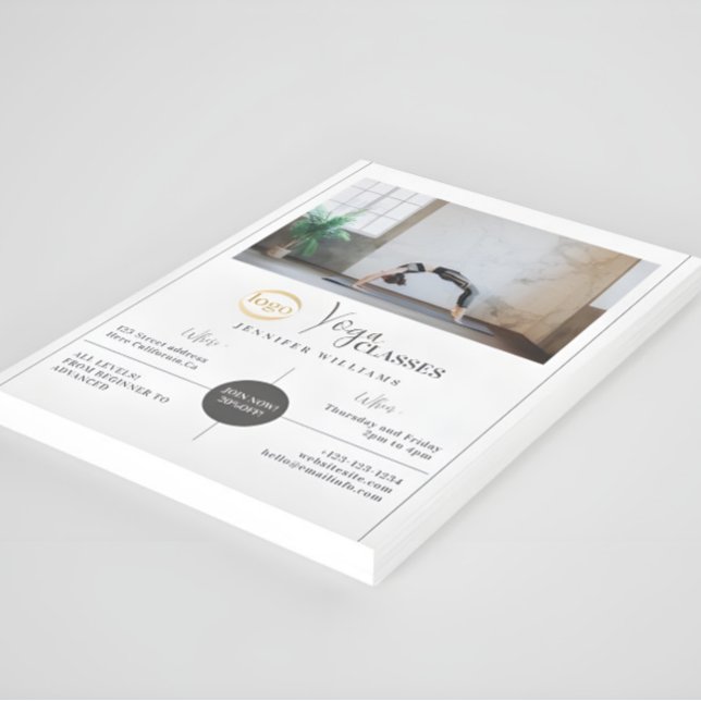 Flyer Personalizado de clases de instructores de yoga lo (Subido por el creador)