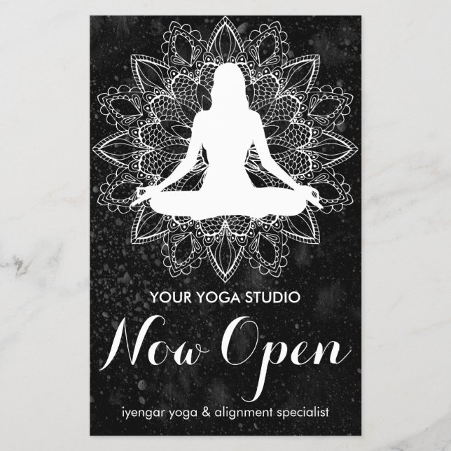 Flyer Professional Yoga Classes Mandala Black and White  (Frente)