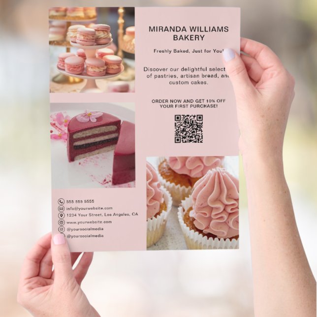 Flyer Promoción de panaderías Foto de medios sociales QR (Bakery Promotion Photo Social Media QR Pink Flyer)