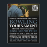 Flyer Retrato de Bowler, Torneo de Bowling de 10 pines<br><div class="desc">Retrato De Bowler,  Volantes De Publicidad Del Torneo De Bowling De Diez Pines Por La Tienda De Tarjetas De Negocios.</div>