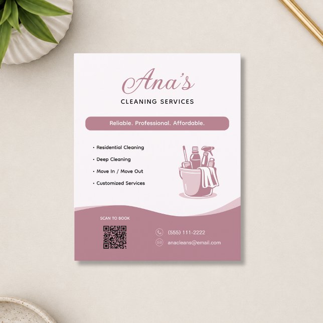 Flyer Servicios de limpieza Código QR Rosa de limpieza d (Cleaning Services Housekeeping Rose QR Code Flyer)