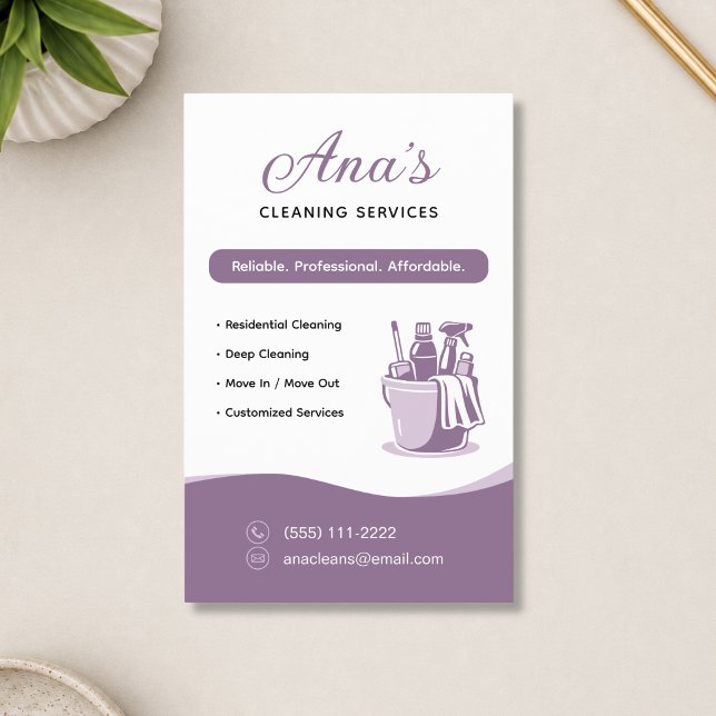 Flyer Servicios de Limpieza de Hogar Mauve Promocional (House Cleaning Services Mauve Promotional Flyer)