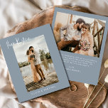 Flyer Tarjeta de agradecimiento a la foto del Boda azul<br><div class="desc">Aumente su gratitud con nuestras elegantes tarjetas de agradecimiento que incluyen escritura moderna y su foto boda favorita. Estas tarjetas ofrecen un diseño elegante y minimalista que complementa perfectamente cualquier estética boda. Personalízalos con un mensaje sincero de agradecimiento para expresar tu agradecimiento a amigos y familiares por su amor y...</div>
