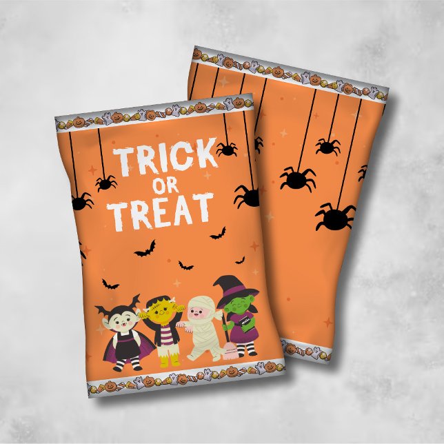 Flyer Trick or Treat Chip Bag Wrappers/Candy Bags (Subido por el creador)