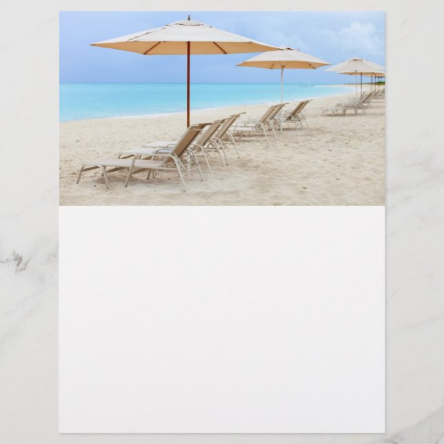 Flyer Tumbonas en la playa del océano (Frente)